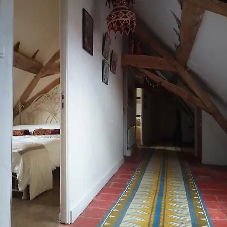 Le Petit Savriere Bed & Breakfast