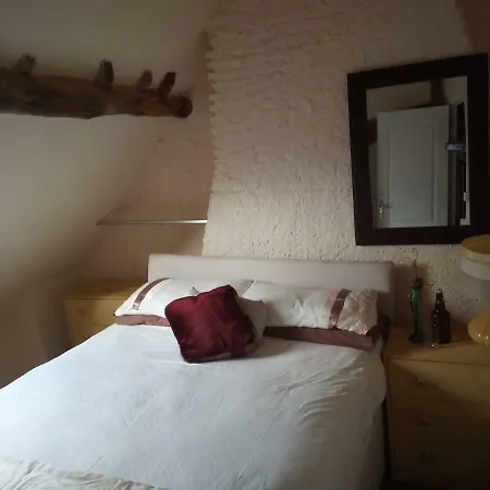Le Petit Savriere Bed & Breakfast