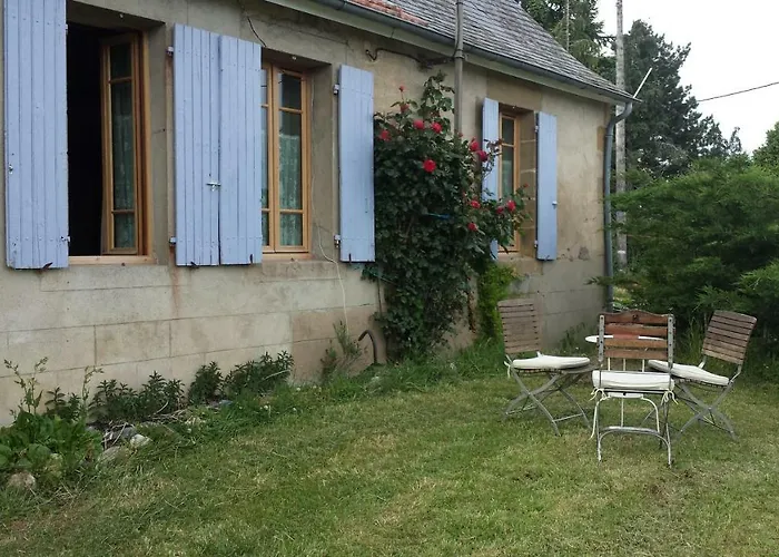 Le Petit Savriere Bed & Breakfast Tronget